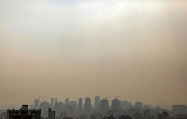 آلودگی هوا تا اوایل هفته آینده مهمان کلانشهرهاست آلودگی هوا تا اوایل هفته آینده مهمان کلانشهرهاست