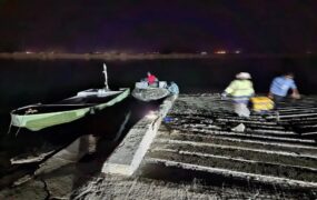 توقیف قایق آب‌های جاسک