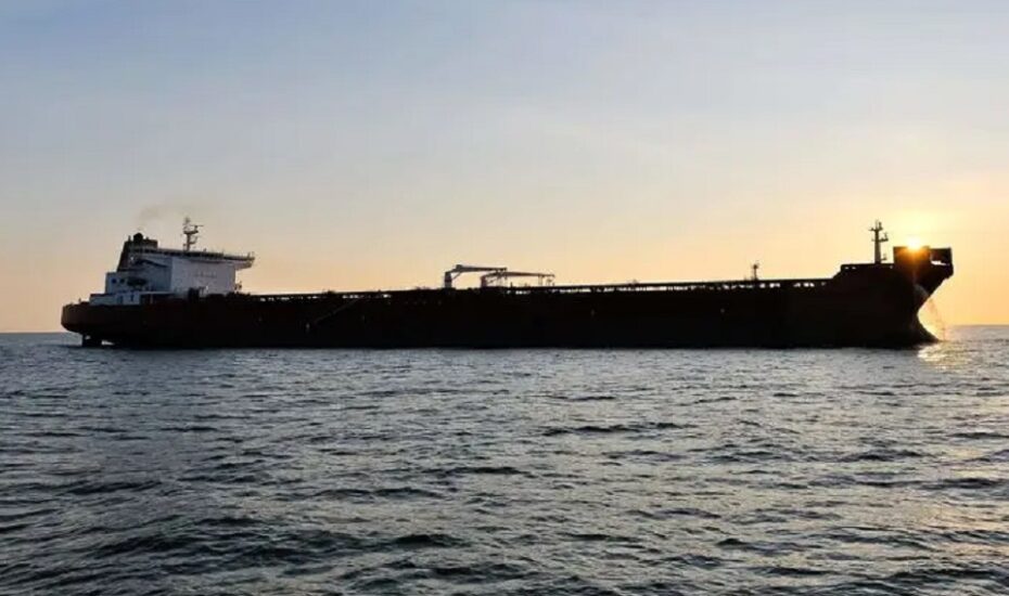 توقیف نفتکش متخلف در جنوب سواحل مکران توقیف نفتکش متخلف در جنوب سواحل مکران