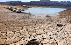 سد کشور در آستانه خشکی کامل/ تنها کمتر از ۵ درصد آب باقی مانده! خشکی