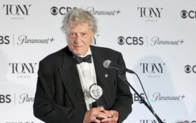 درگذشت تام استاپارد