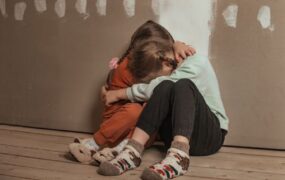 زخم‌های ناپیدای کودکی