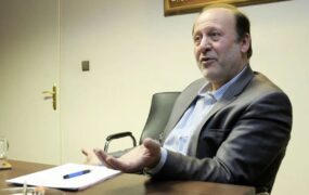 سفیر سابق ایران در انگلستان