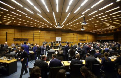 شورای حکام آژانس علیه ایران قطعنامه صادر کرد شورای حکام