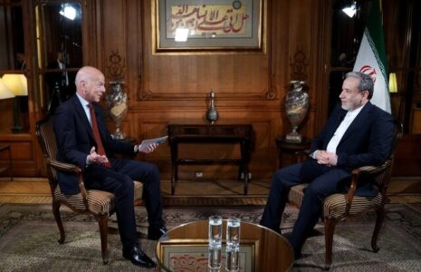 عراقچی: صبر میکنیم آمریکا آماده مذاکره واقعی شود عراقچی