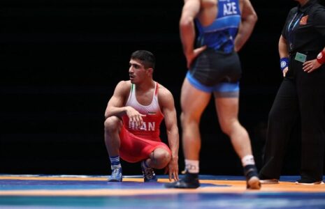 علی مومنی از نیمهنهایی بازماند علی مومنی