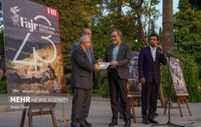 جشنواره جهانی فیلم فجر/ لبخند هنر بر دیوار آرامگاه سعدی جشنواره فیلم فجر