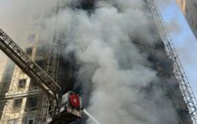 نجات ۳۰ نفر از حریق برج ۲۰ طبقه در غرب تهران