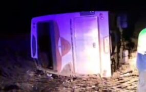 واژگونی اتوبوس مسافربری در جاده سبزوار