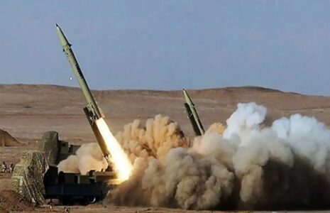 پاسخ ایران به حمله احتمالی اسرائیل می‌تواند دو هزار موشک هم‌زمان باشد