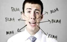 پنج راهکار مؤثر برای مدیریت مکالمه‌های یک‌طرفه و مواجهه با افراد پرحرف