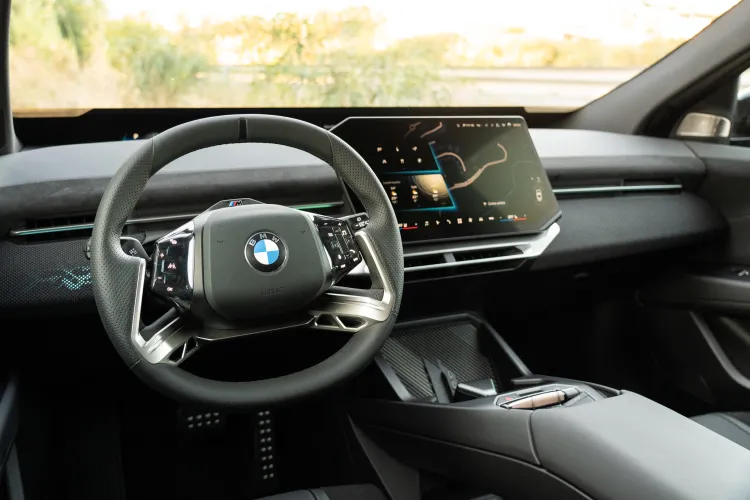 iX3 جدید BMW؛ شروع رسمی نسل تازه خودروهای برقی با برد بالا و فناوری پیشرفته BMW iX3؛ آینده SUVهای برقی