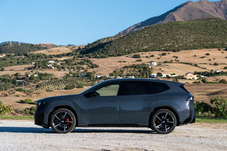 iX3 جدید BMW؛ شروع رسمی نسل تازه خودروهای برقی با برد بالا و فناوری پیشرفته BMW iX3؛ آینده SUVهای برقی