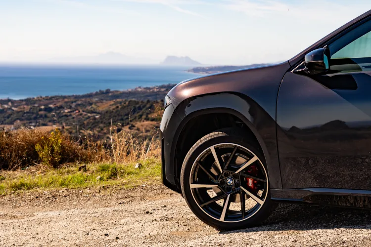 iX3 جدید BMW؛ شروع رسمی نسل تازه خودروهای برقی با برد بالا و فناوری پیشرفته BMW iX3؛ آینده SUVهای برقی