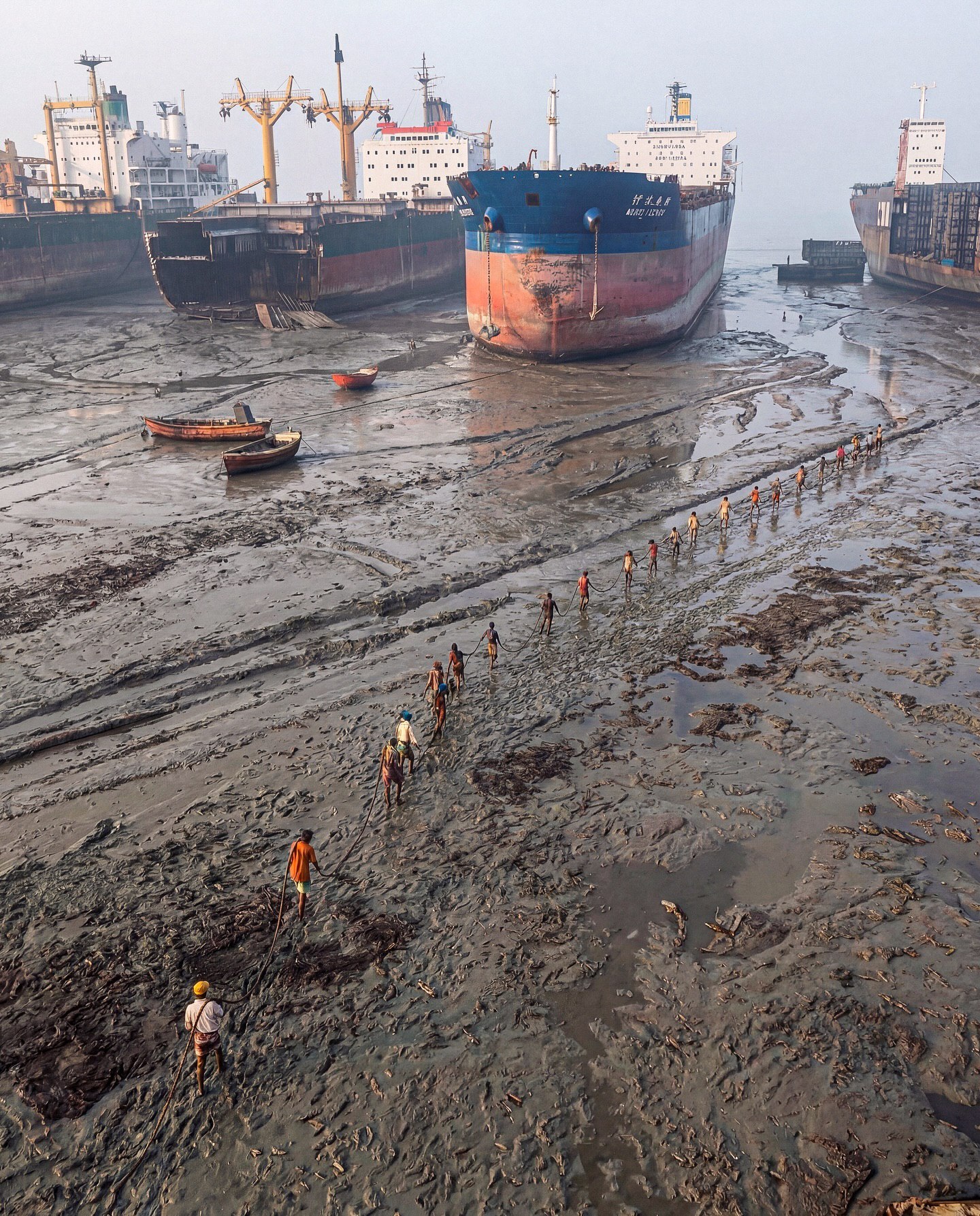 الانگ؛ بزرگ‌ترین قبرستان کشتی‌های جهان