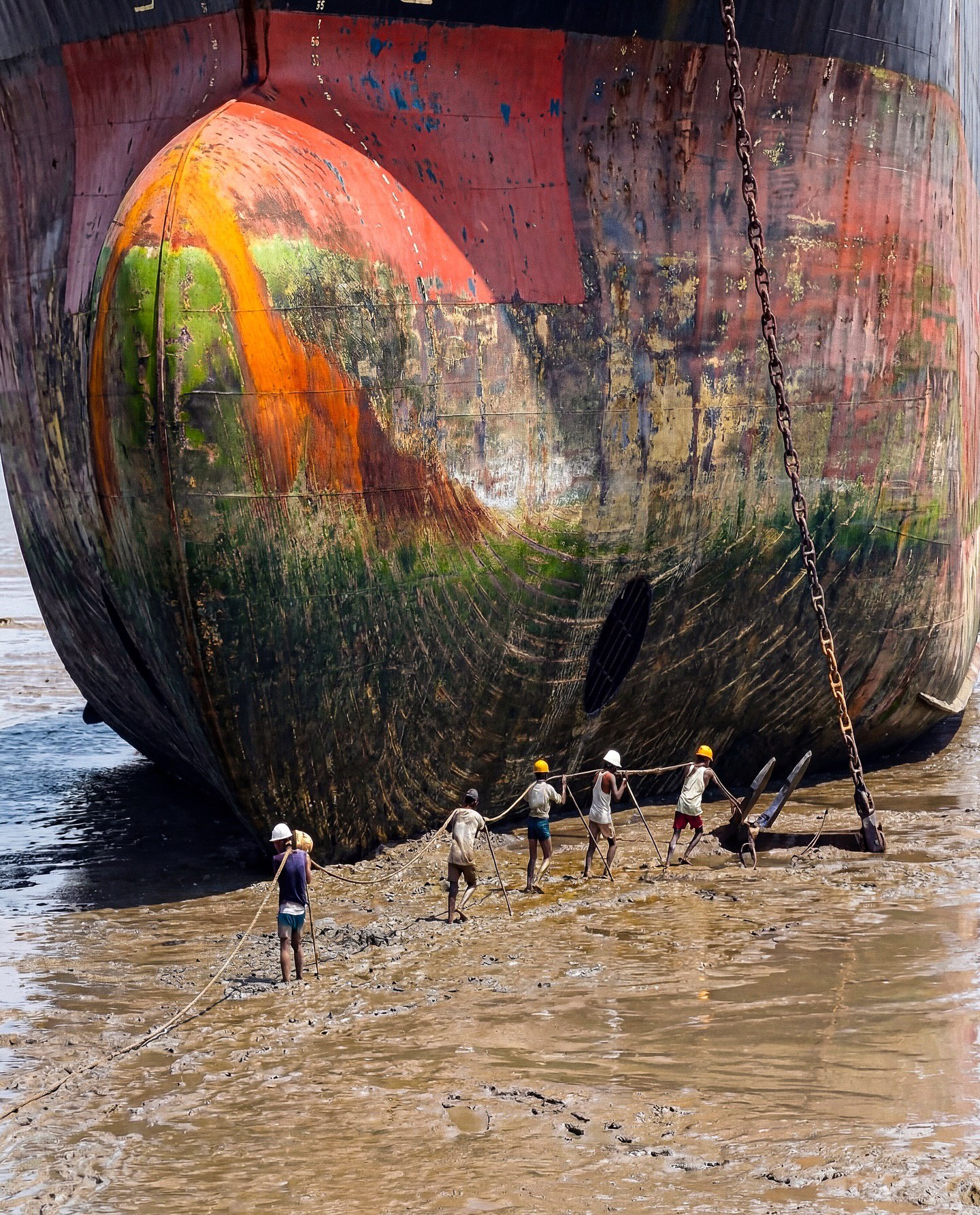 الانگ؛ بزرگ‌ترین قبرستان کشتی‌های جهان