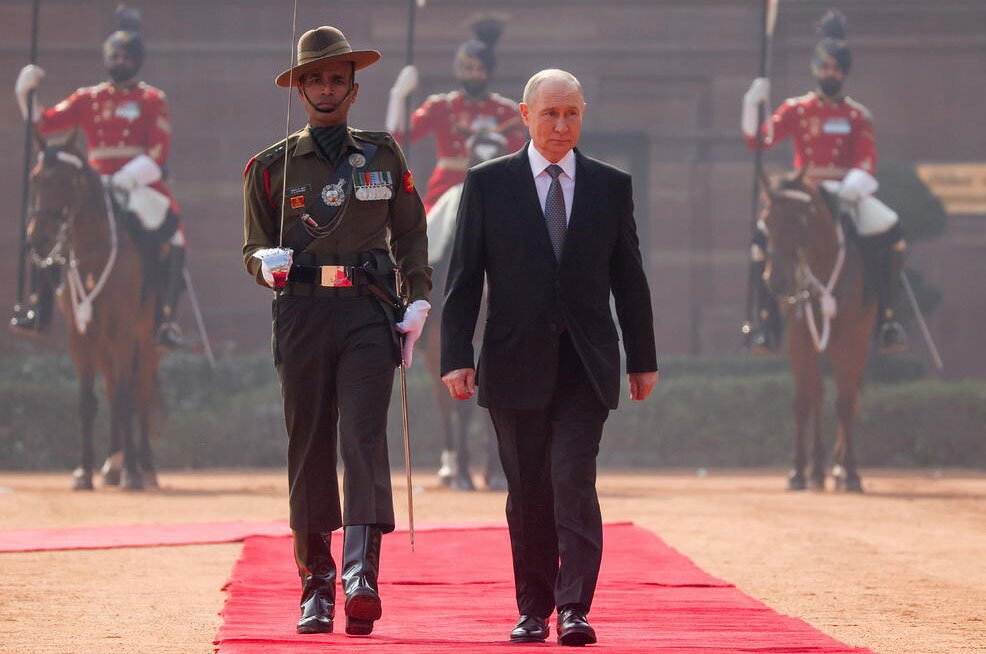 دیدنی های امروز؛ از مراسم قرعه کشی جام جهانی 2026 تا سگ رباتیک ایلان ماسک استقبال از ولادیمیر پوتین در هندوستان