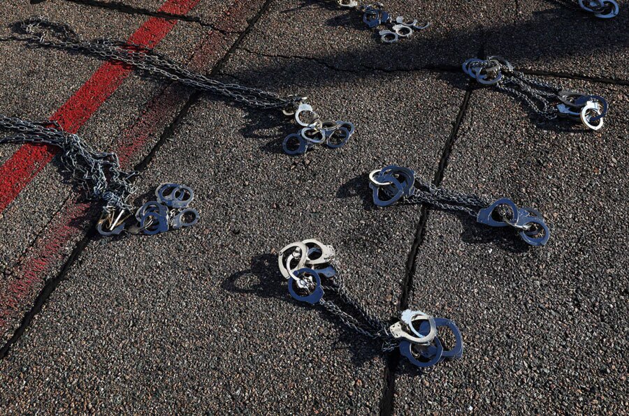 دیدنی های امروز؛ از آخرین اَبَرماه سال 2025 تا اخراج مهاجران از آمریکا اخراج مهاجران غیرقانونی از خاک آمریکا