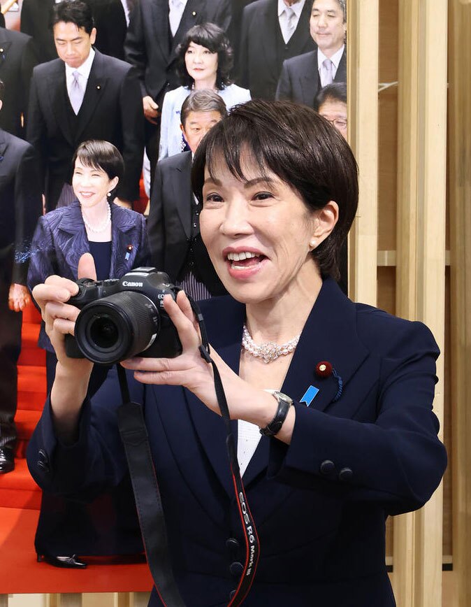 بازدید نخست وزیر ژاپن از انجمن عکاسان مطبوعاتی توکیو