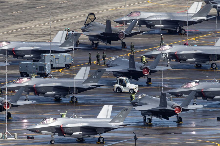 جت های جنگنده آمریکا در پایگاه دریایی "روزولت رودز" 