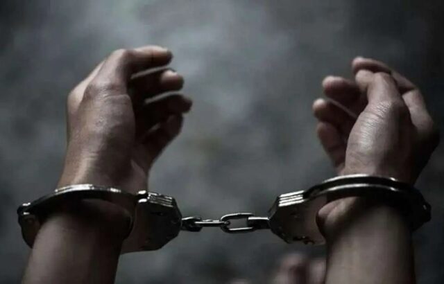 آزار سریالی زنان در کرمان؛ دستگیری تعمیرکار جعلی موتورسوار