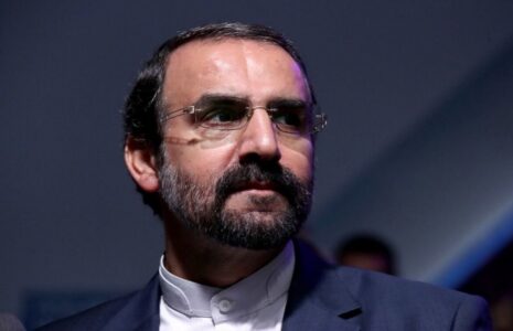 اصل استعفای مشاور سیاسی رئیس‌جمهور تأیید شد