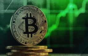 افت جزئی قیمت بیت‌کوین و اتریوم/ بازار رمزارزها در فاز آرام و کم‌نوسان