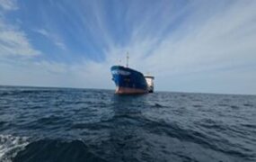 توقیف کشتی خارجی