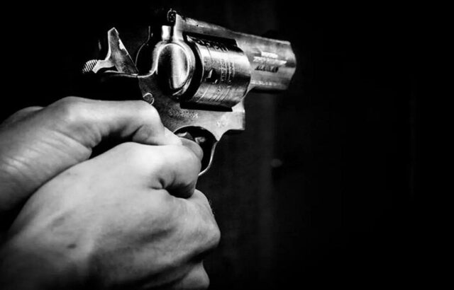 تیراندازی در خیابان فلاح