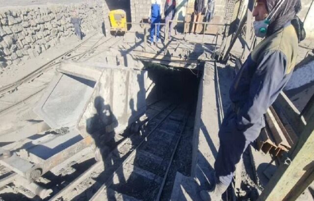 ریزش معدن کوشک بافق؛ عملیات امداد بدون تلفات جانی پایان یافت ریزش معدن کوشک بافق