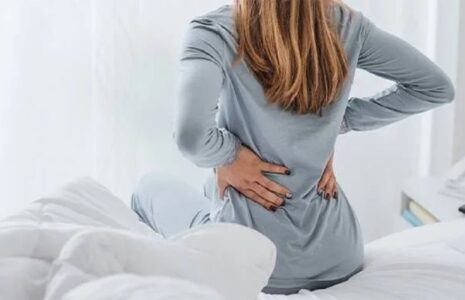 علت کمردرد و درد استخوان هنگام آنفلوانزا و روش‌های کاهش آن