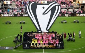 عکس عاشقانه بکام و ویکتوریا در جشن قهرمانی اینترمیامی