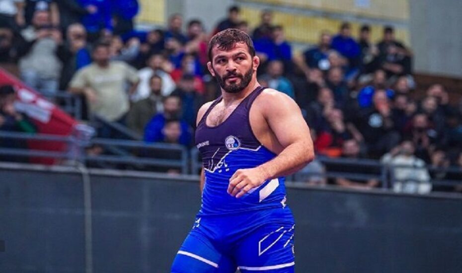 لایک عجیب حسن یزدانی در اینستاگرام