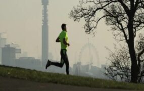 ممنوعیت ورزش در فضای باز و تشدید نظارت بر آب آشامیدنی در شرایط آلودگی هوا