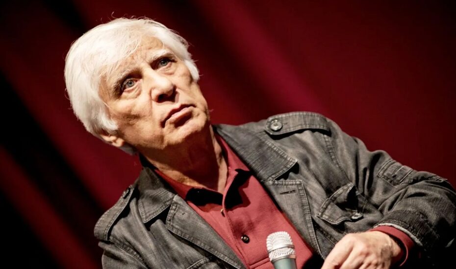 پیکر بهرام بیضایی در آمریکا به خاک سپرده می‌شود