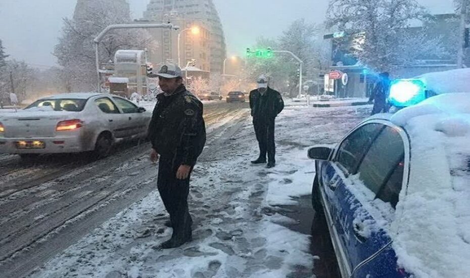 گزارش تازه پلیس راه از وضعیت جاده‌ها/ بارش برف و باران در محورهای ۶ استان