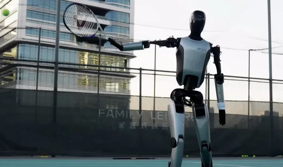ربات انسان‌نمای چینی ضربات تنیس را بدون نقص انجام داد