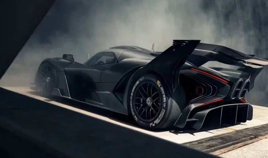 300 ساعت نبوغ مهندسی، فقط برای طراحی دستگیره در ابرخودروی بوگاتی