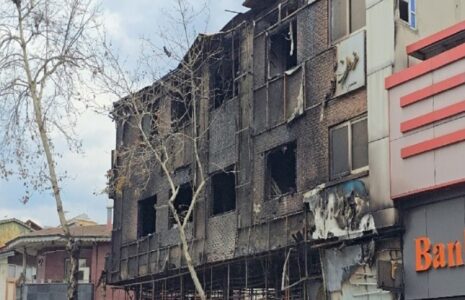 آتش‌سوزی 26 منزل مسکونی در اقدامات تروریستی