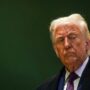 ترامپ سرانجام عقب‌نشینی کرد