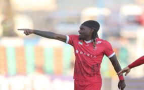 ستاره پرسپولیس در لیست خرید علیرضا منصوریان