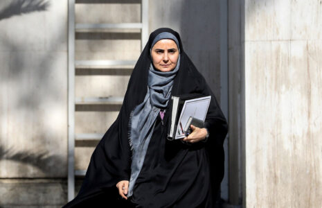 فرزانه صادق