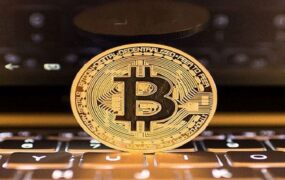 قیمت رمزارزها ۴ بهمن ۱۴۰۴