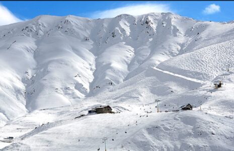 مفقود شدن ۳ نفر در همدان بر اثر ریزش بهمن