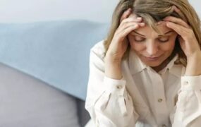 هشدار درباره یائسگی زودرس؛ از ناباروری تا پوکی استخوان یائسگی زودرس از ناباروری تا پوکی استخوان