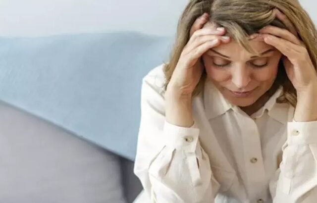 هشدار درباره یائسگی زودرس؛ از ناباروری تا پوکی استخوان یائسگی زودرس از ناباروری تا پوکی استخوان