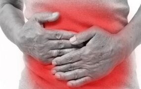 پرخوری مهم‌ترین علت رفلاکس