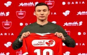 سرگیف با پیراهن قرمز در تهران