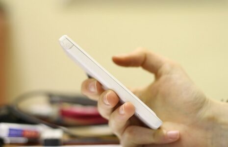 کلاهبرداری ۴۰ میلیونی پسر نوجوان از پدرش