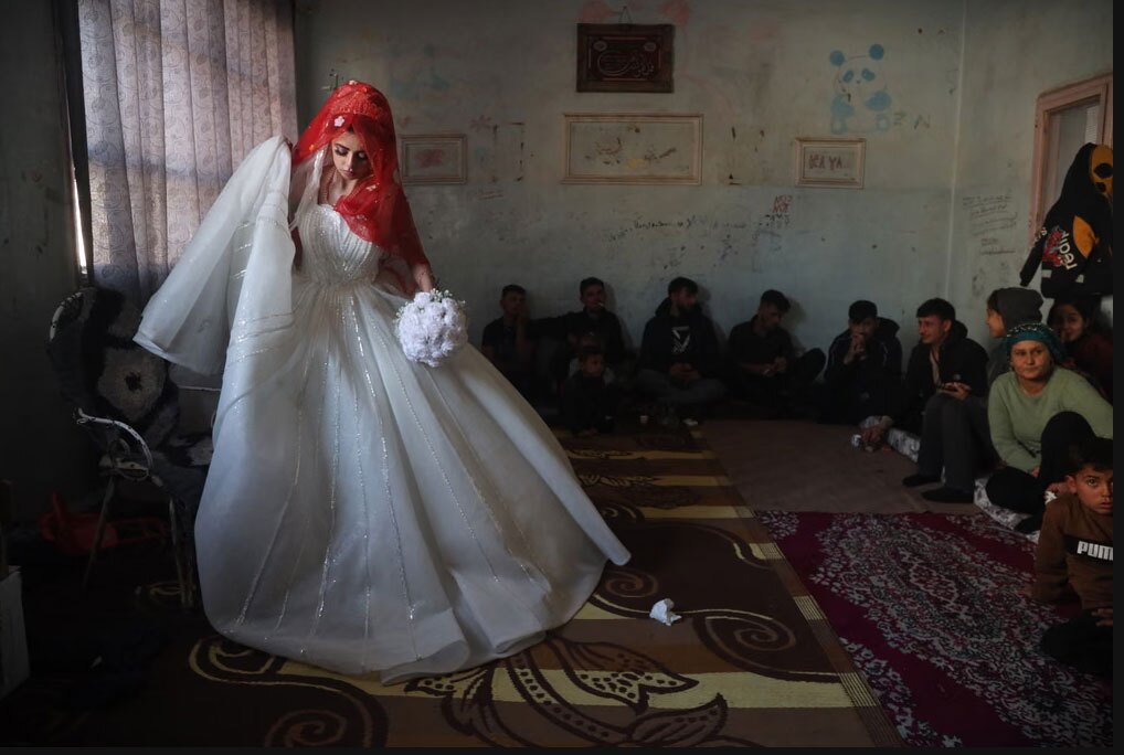 برگزاری مراسم عروسی در مدرسه ای در شهر قامشلی سوریه